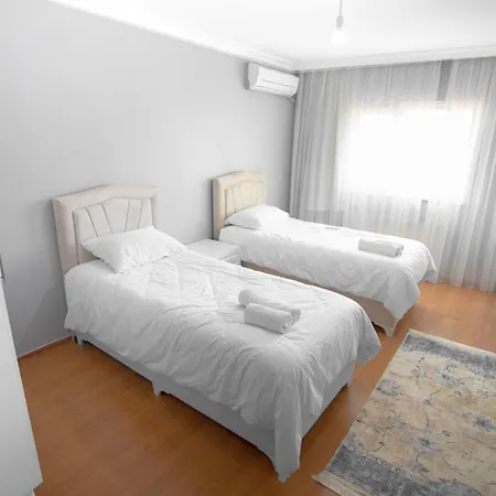 New Furniture, Zero Air Conditioning, Modern And Quiet 19 Istanbul