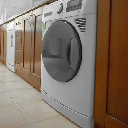 New Furniture, Zero Air Conditioning, Modern And Quiet 19 Lejlighed *